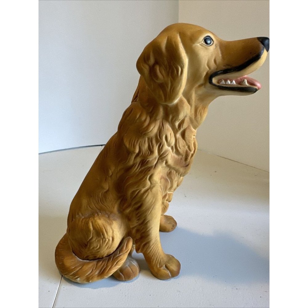 Aldon golden retriever fine porcelain Figurine Statue 1985 vintage 7.5” by 5”